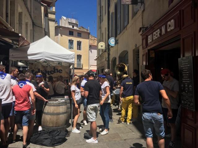 Appart Sympa Dans Le Vieux Nîmes Exteriör bild