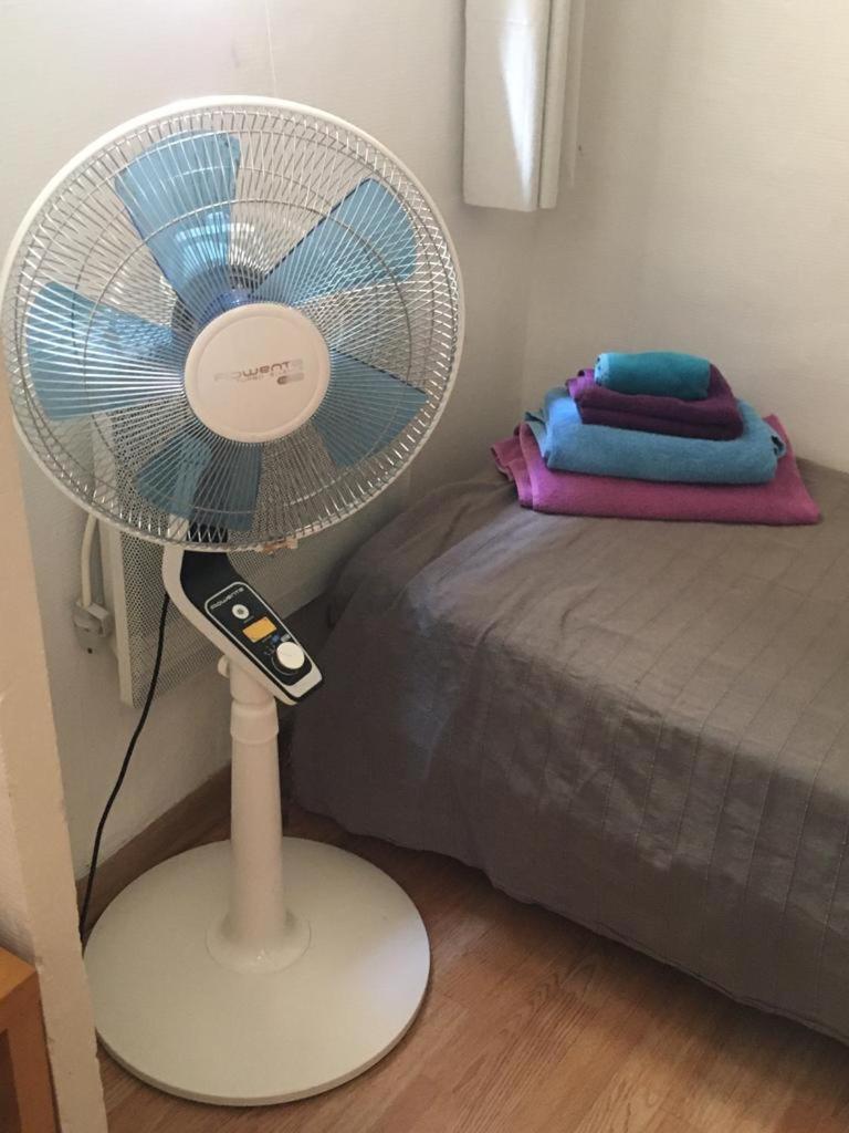 Appart Sympa Dans Le Vieux Nîmes Exteriör bild